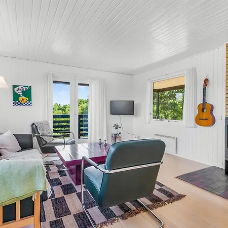 Tabetha - 800m From The Sea By Interhome * Knebel