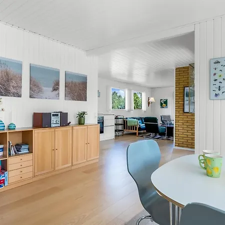 Tabetha - 800m From The Sea By Interhome *